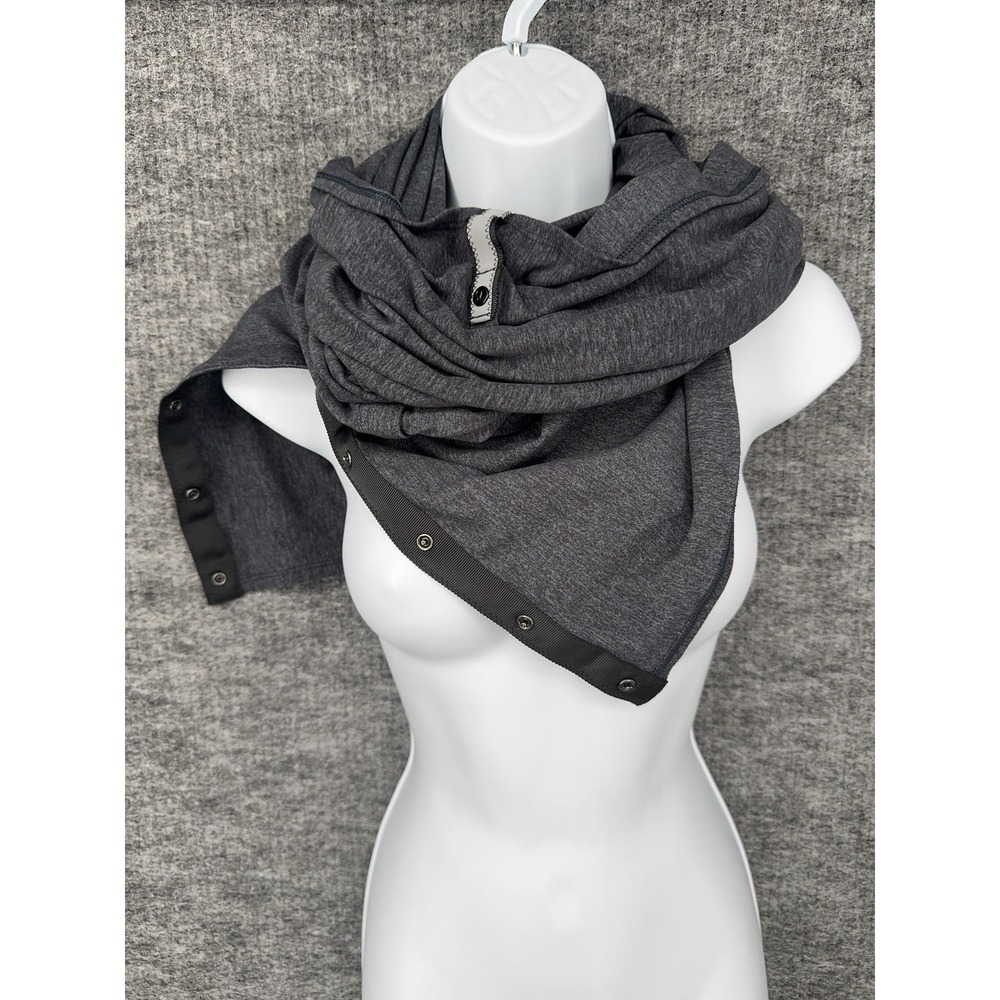 Lululemon Vinyasa Scarf Womens 26x58 Gray Jersey Button Wrap‎ Rectangle Neck